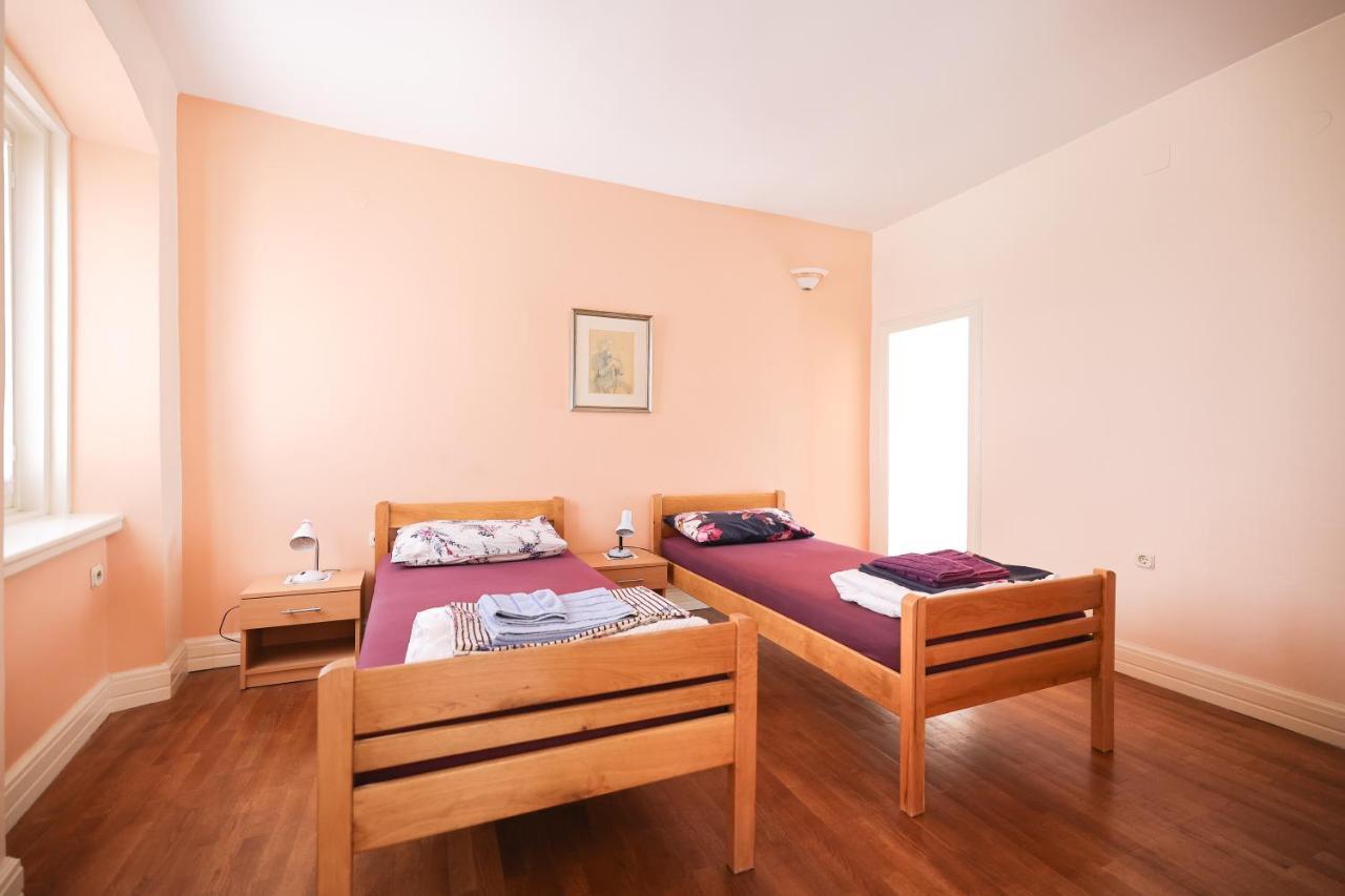 Two Bedroom Apartment In City Center Igor Задар Экстерьер фото